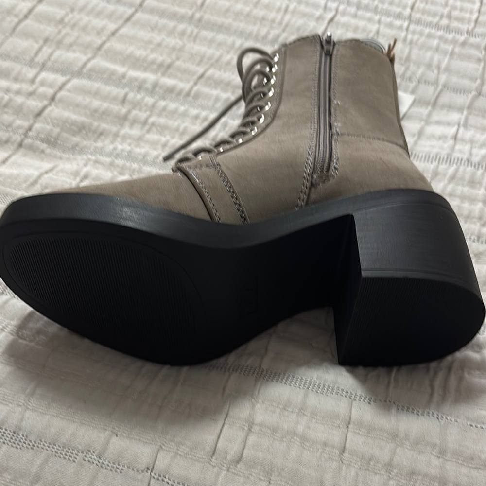 MIA Tan Combat Moto Boots with Rugged Sole - Picture 12 of 15